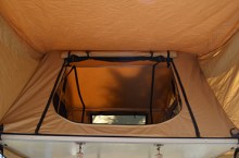tents-and-awnings/CE80-3902_deluxe-roof-top-tent_door